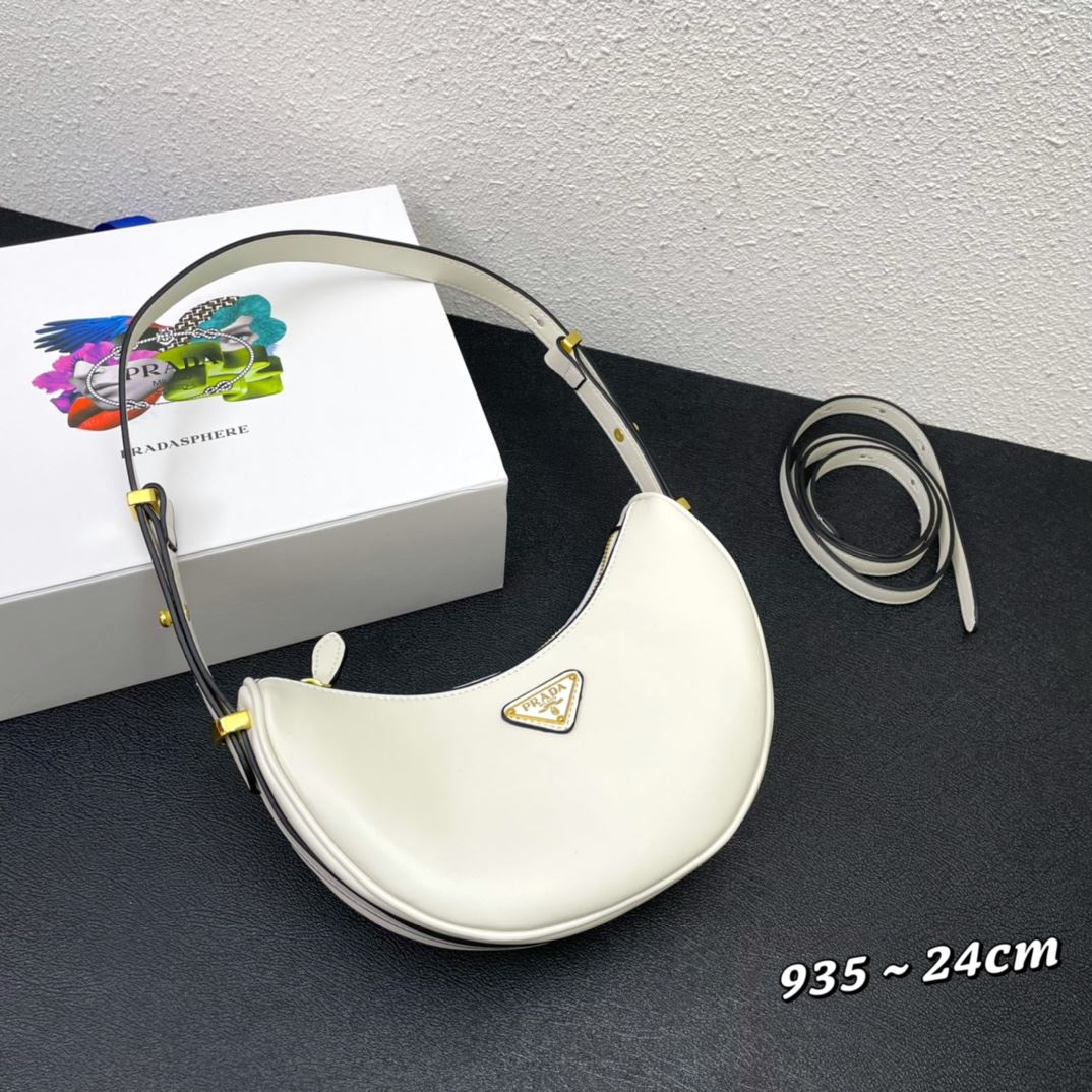 Pra*a top handle bags